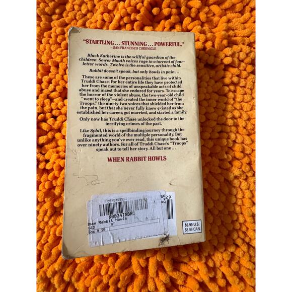 BOOK USED When Rabbit Howls Paperback 1990 by Troops for Truddi Chase Staff - Picture 2 of 5